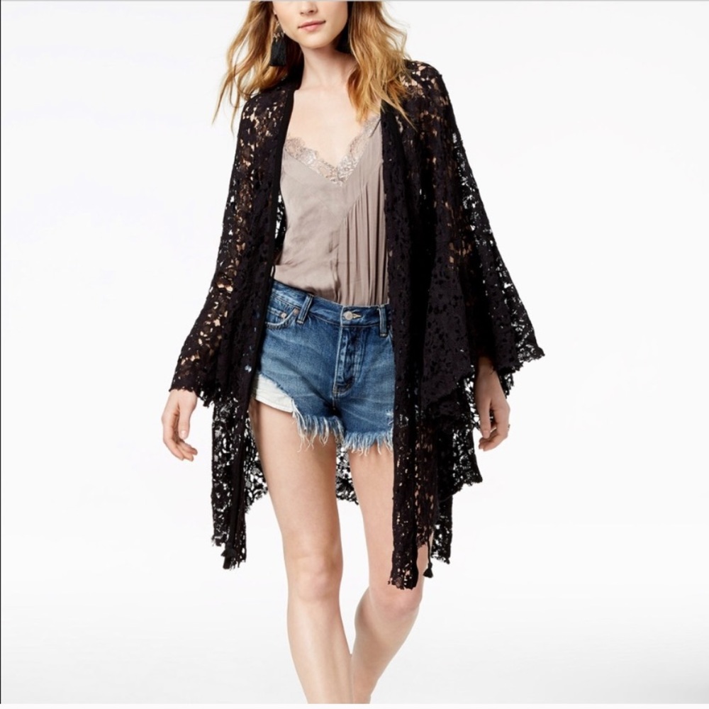 NWT FREE PEOPLE MOVE OVER LACE KIMONO BLACK XS Coastal Cowgirl Cottagecore Boho